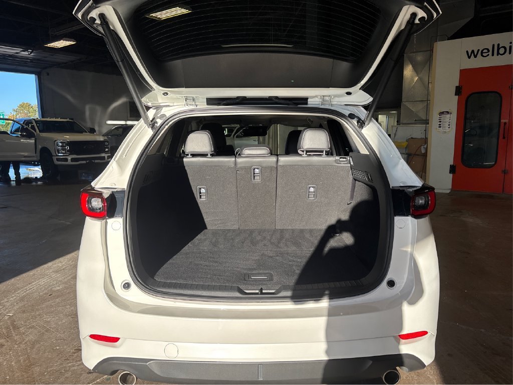 Used 2025 MAZDA CX-5 AWD 2.5 S w/ Preferred Package image 12