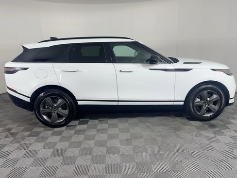 Used 2025 Land Rover Range Rover Velar Dynamic SE image 9
