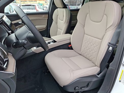 New 2026 Volvo XC90 B5 Plus w/ Protection Package Premier image 9