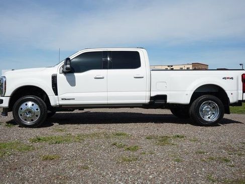 Used 2025 Ford F450 Platinum w/ Camper Package image 5