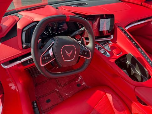 Used 2024 Chevrolet Corvette Stingray Premium Cpe w/ Z51 Performance Package image 16