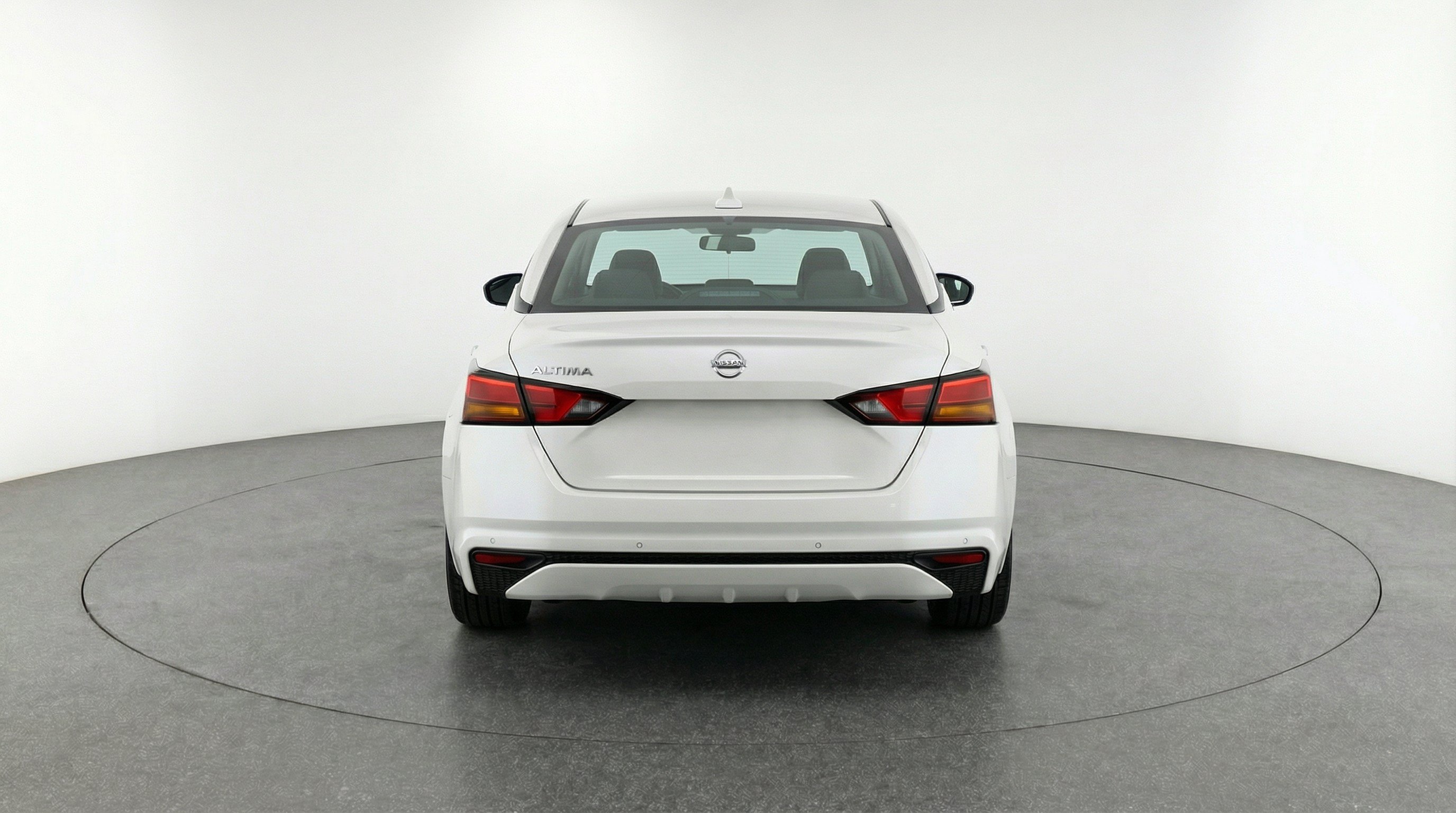 Used 2025 Nissan Altima 2.5 SV FWD image 7