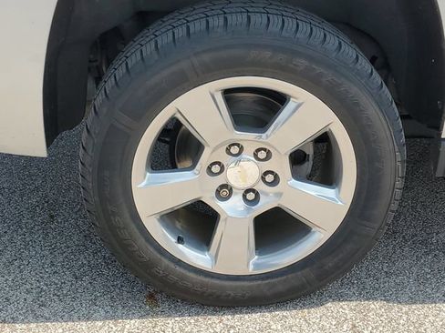 Used 2019 Chevrolet Tahoe LT AWD/4WD image 32