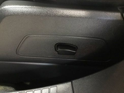 Used 2017 Jeep Patriot Sport image 25