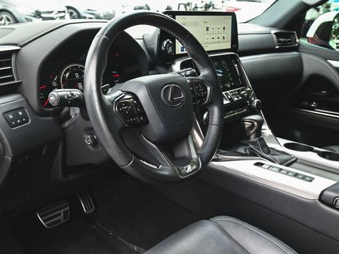 Used 2023 Lexus LX 600 F Sport w/ Accessory Package (Z1) AWD/4WD image 17