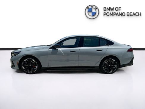 Used 2025 BMW i5 M60 w/ Premium Package AWD/4WD image 4