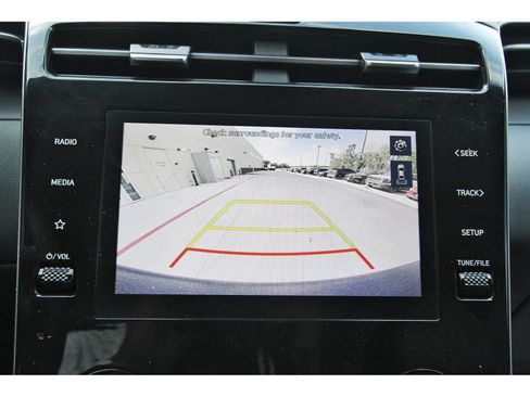 Used 2024 Hyundai Santa Cruz SE FWD image 25
