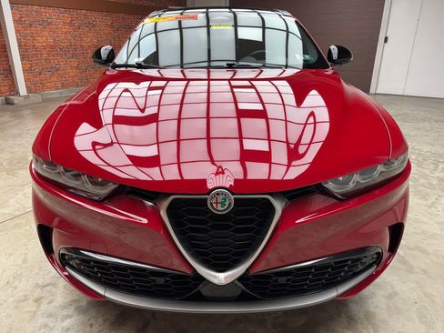 Used 2024 Alfa Romeo Tonale Ti AWD/4WD image 9