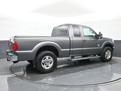 Used 2011 Ford F250 XLT w/ Chrome Pkg RWD image 4