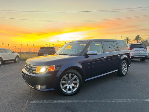 Used 2011 Ford Flex Limited image 2