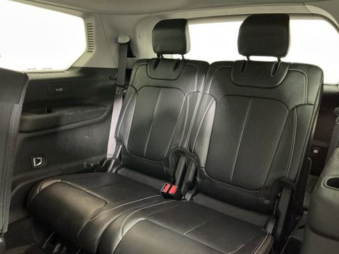 Used 2024 Jeep Grand Cherokee L Limited image 27