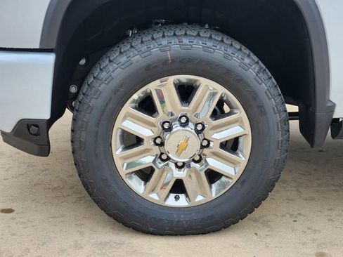 New 2026 Chevrolet Silverado 2500 High Country w/ High Country Premium Package AWD/4WD image 18