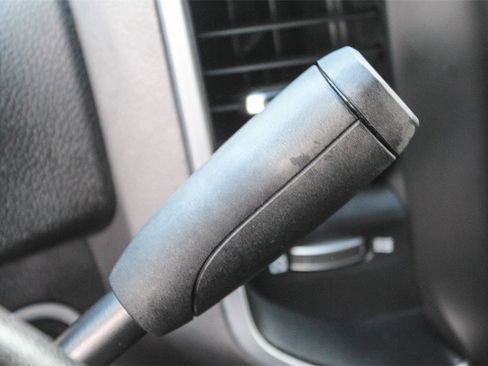 Used 2023 RAM 2500 Big Horn w/ Cold Weather Group image 19