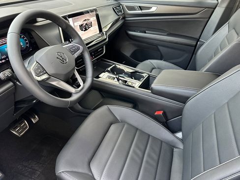 New 2025 Volkswagen Atlas Cross Sport SEL R-Line image 8