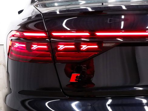 Used 2024 Audi S8 image 61