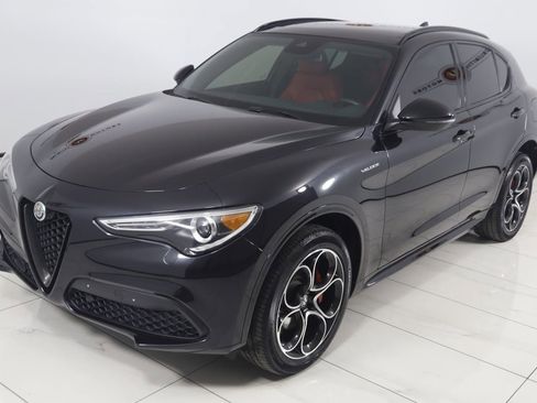Used 2023 Alfa Romeo Stelvio Veloce image 25