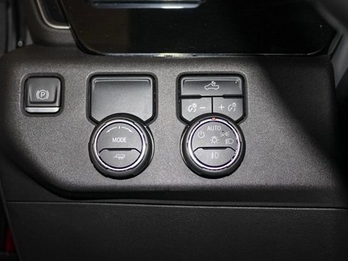 Used 2022 Chevrolet Silverado 1500 RST w/ Convenience Package II image 14