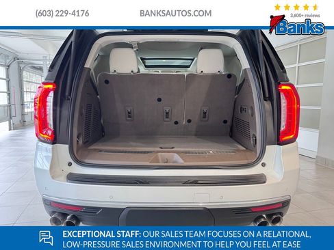 Certified 2022 GMC Yukon Denali image 7