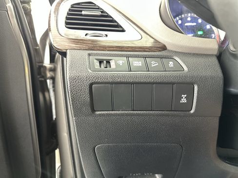 Used 2017 Hyundai Santa Fe Sport AWD/4WD image 18