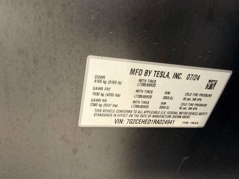 Used 2024 Tesla Cybertruck AWD Crew Cab image 19