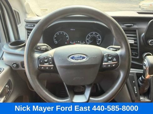 Used 2025 Ford Transit 250 148 Medium Roof RWD image 32