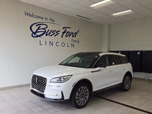 Used 2023 Lincoln Corsair Reserve w/ Equipment Group 201A AWD/4WD image 1