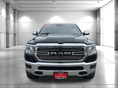 Used 2024 RAM 1500 Laramie AWD/4WD image 3