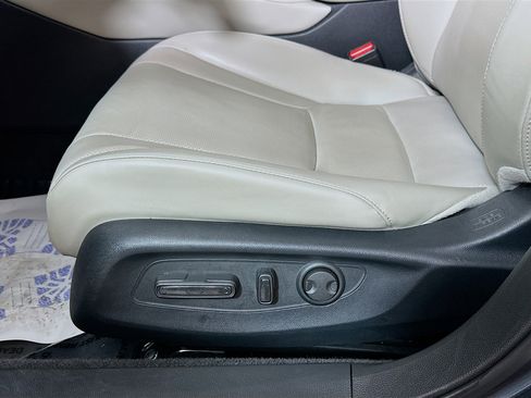 Used 2023 Honda Accord Touring image 19