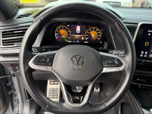 Used 2024 Volkswagen Atlas Cross Sport SEL Premium R-Line AWD/4WD image 16