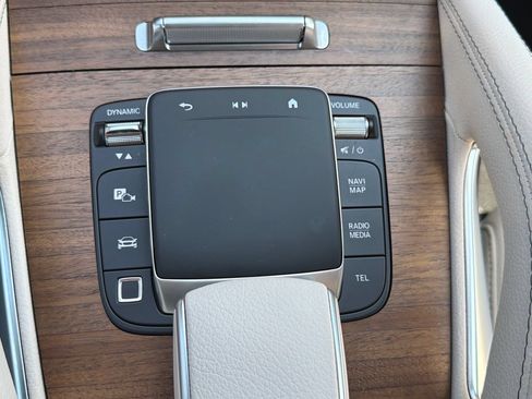 Certified 2025 Mercedes-Benz GLE 450 4MATIC image 26