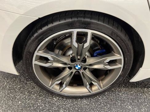 Used 2018 BMW M550i xDrive AWD/4WD image 36