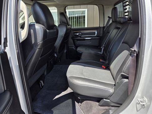 Used 2017 RAM 1500 Laramie w/ Convenience Group AWD/4WD image 18