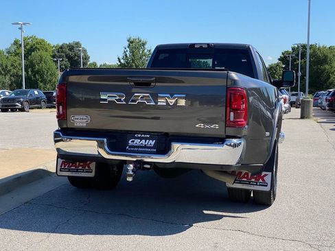 Used 2025 RAM 3500 Longhorn AWD/4WD image 8