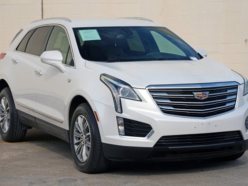 Used 2017 Cadillac XT5 FWD image 47