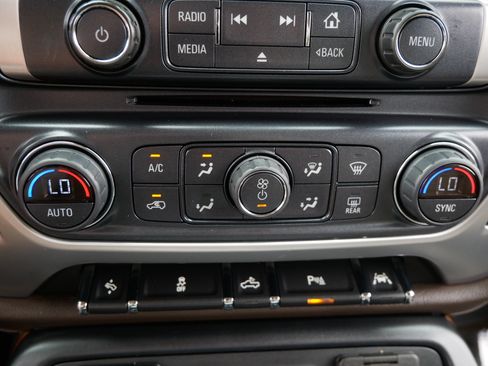 Used 2018 GMC Sierra 1500 SLT AWD/4WD image 25