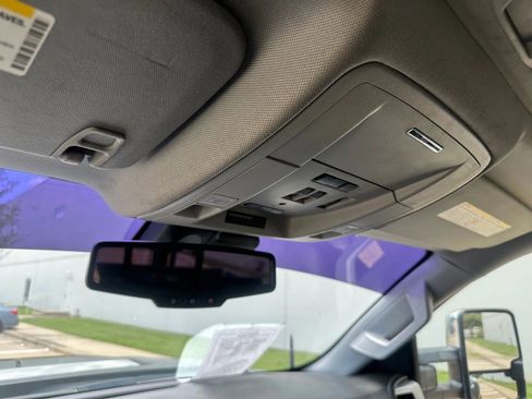 Used 2018 GMC Sierra 3500 Denali w/ Duramax Plus Package image 32