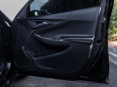 Used 2020 Chevrolet Malibu LT w/ Leather Package image 32