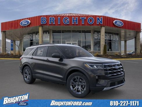 Used 2026 Ford Explorer Active AWD/4WD image 1