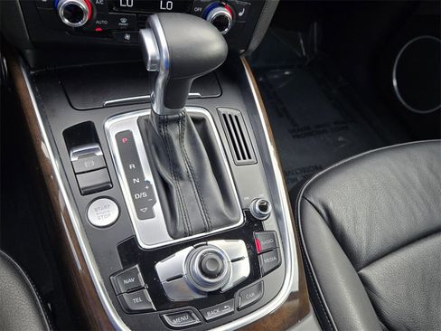 Used 2016 Audi Q5 2.0T Premium Plus w/ Technology Package image 21