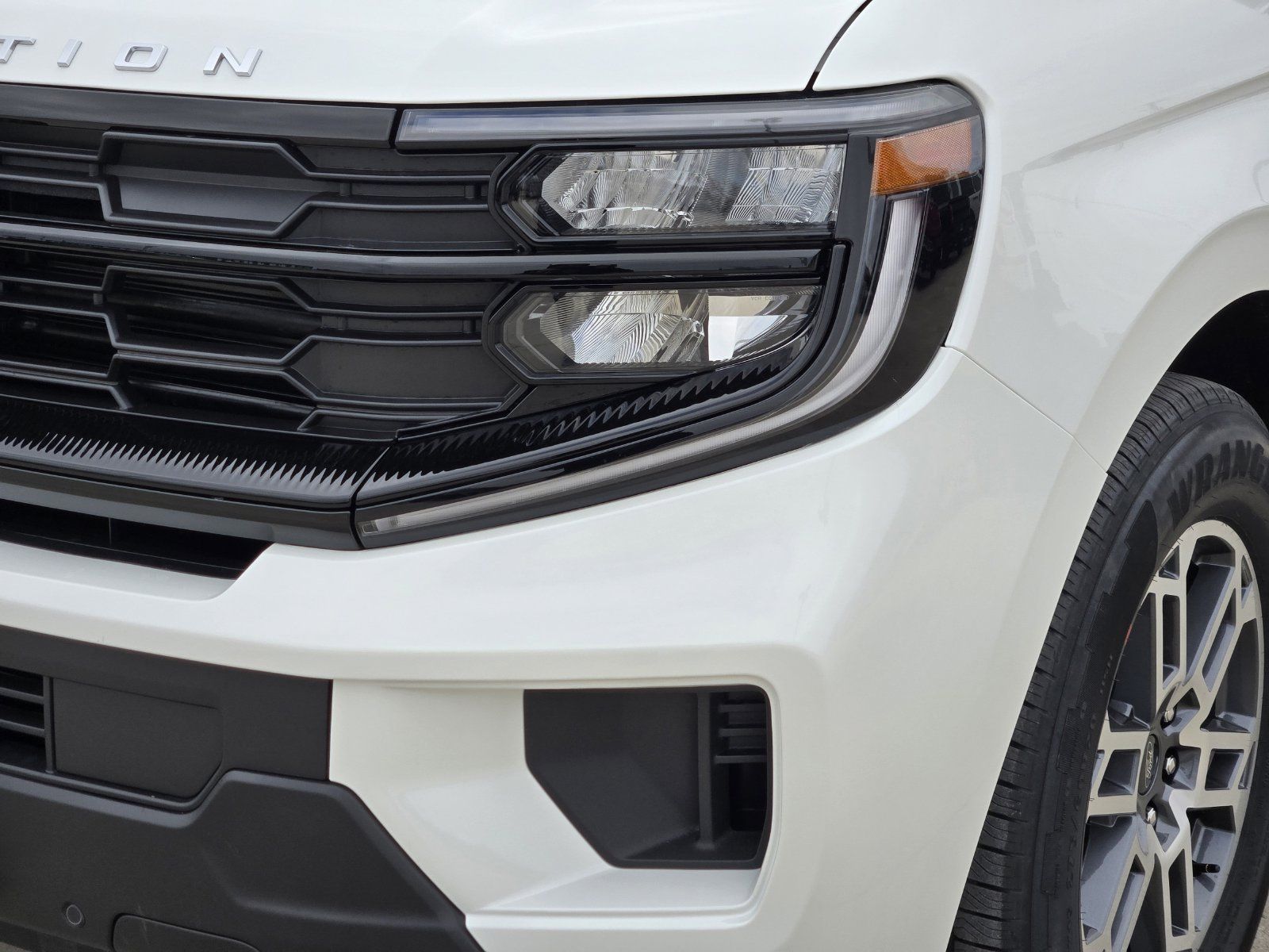 New 2026 Ford Expedition Active RWD image 10