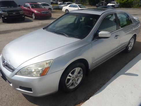 Used 2007 Honda Accord EX image 30