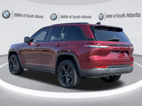 Used 2023 Jeep Grand Cherokee Altitude AWD/4WD image 23