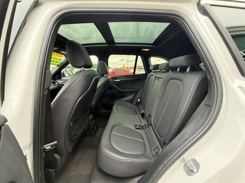 Used 2018 BMW X1 sDrive28i w/ Convenience Package FWD image 12