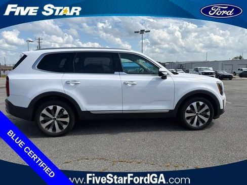 Used 2022 Kia Telluride S FWD image 2
