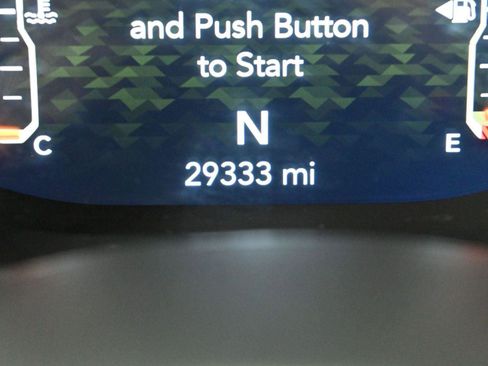 Used 2022 Jeep Wrangler Unlimited Rubicon w/ Cold Weather Group image 19