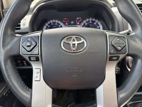 Used 2018 Toyota 4Runner Limited RWD image 11
