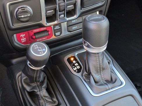 New 2026 Jeep Gladiator Rubicon w/ Safety Group AWD/4WD image 21
