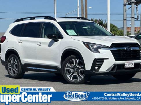 Used 2024 Subaru Ascent Limited image 1