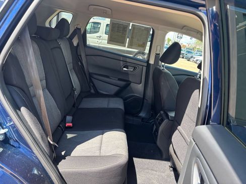 Used 2026 Nissan Rogue SV FWD image 27