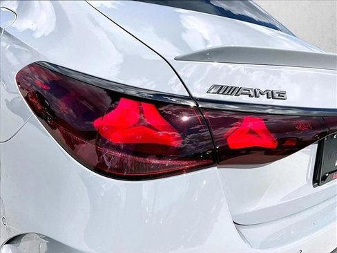 New 2026 Mercedes-Benz E 53 AMG e 4MATIC Sedan image 27